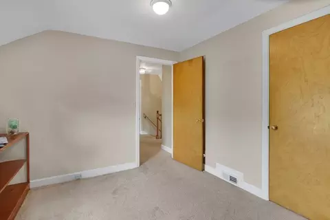 27 Oregon St, Springfield, MA 01118 photo 25