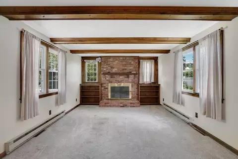 27 Oregon St, Springfield, MA 01118 photo 17