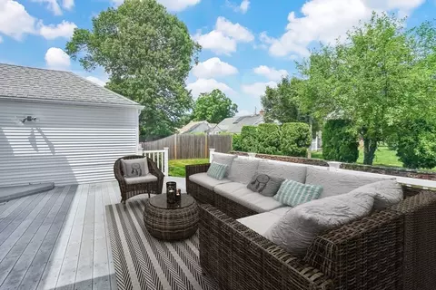 27 Oregon St, Springfield, MA 01118 photo 34
