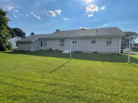 165 Haven Ave, Chicopee, MA 01013 photo 4