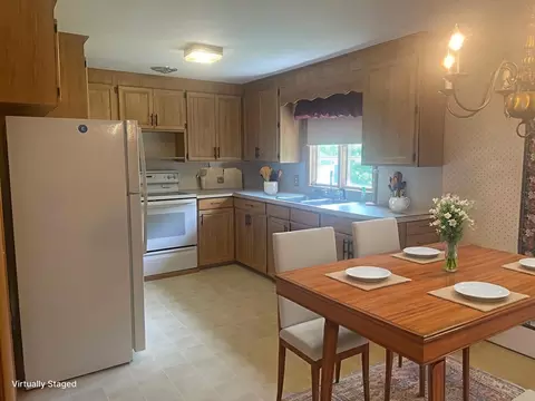 165 Haven Ave, Chicopee, MA 01013 photo 10
