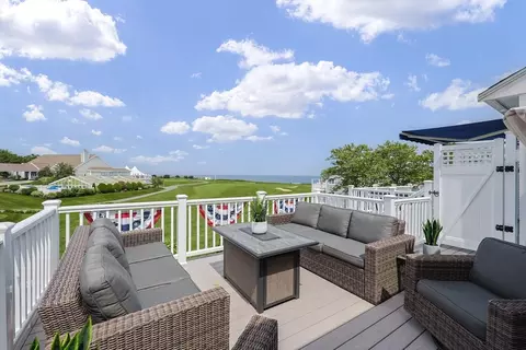 12 Cliffside Dr #OCEANVIEW, Plymouth, MA 02360