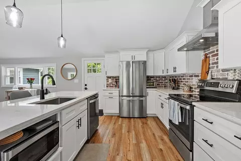 Kitchen - 96 Willard Rd, Ashburnham, MA 01430 photo 4 of 5