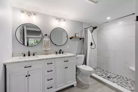 Bath - 96 Willard Rd, Ashburnham, MA 01430 photo 1 of 2