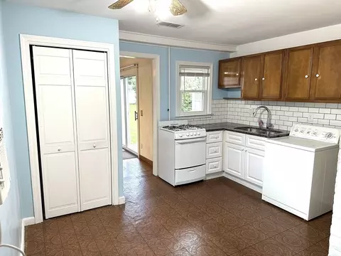 86 Bailey St, Worcester, MA 01602 photo 6