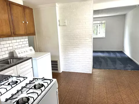 86 Bailey St, Worcester, MA 01602 photo 9