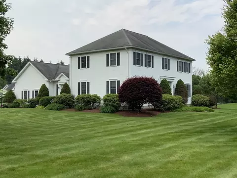 2 Robs Way, Deerfield, MA 01373