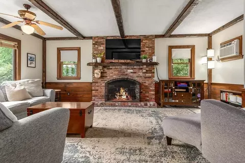 Living - 50 Pitman Ave, Wakefield, MA 01880 photo 2 of 3