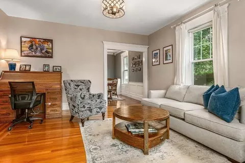 Living - 50 Pitman Ave, Wakefield, MA 01880 photo 1 of 3