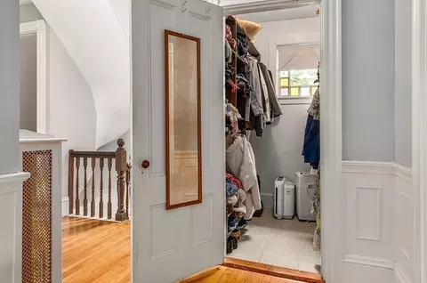 Entry Way - 50 Pitman Ave, Wakefield, MA 01880 photo 6 of 6