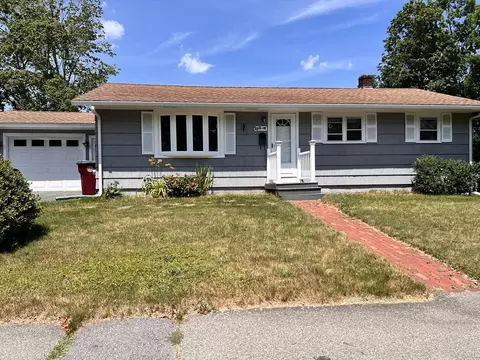 104 Pearl St, Middleboro, MA 02346