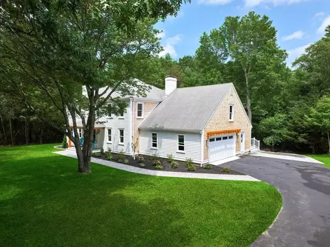 7 Highfield Dr, Sandwich, MA 02563