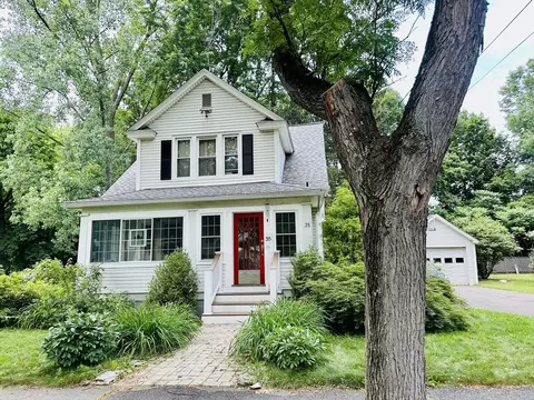 35 Marshall St, Northampton, MA 01060