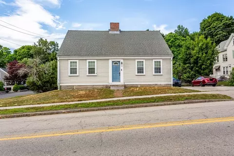 52 High St, Weymouth, MA 02189