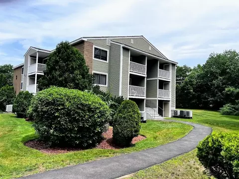 3 Bridgeview Cir #55, Tyngsborough, MA 01879