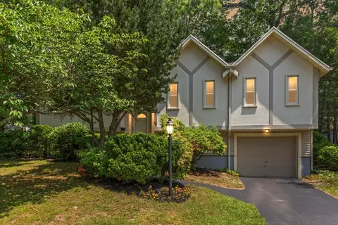 65 Margery Rd, Brockton, MA 02301