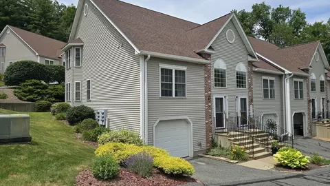 18 Palmer Rd #7, Monson, MA 01057