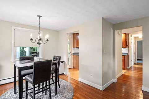 452 Lowell, Reading, MA 01867 photo 6