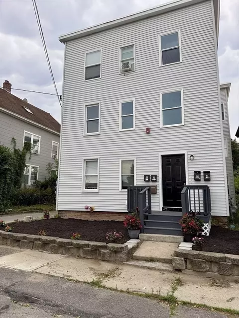 62 Sheridan St, Fitchburg, MA 01420