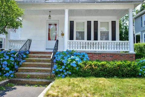 30 Troy St, Lowell, MA 01851