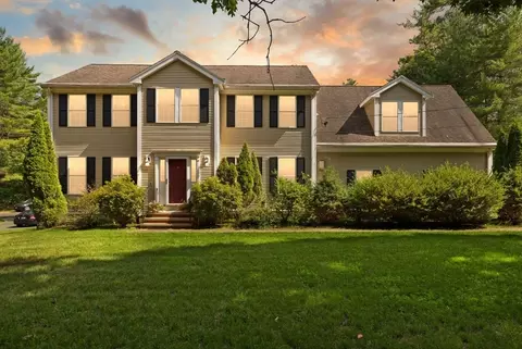 20 Grace Ln, Stoughton, MA 02072