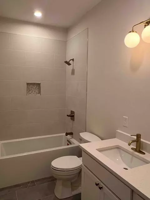 Bath - 43 Brookside Ave, Webster, MA 01570 photo 2 of 2