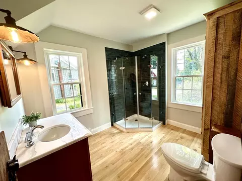 Bath - 103 High St, Northampton, MA 01062 photo 1 of 5