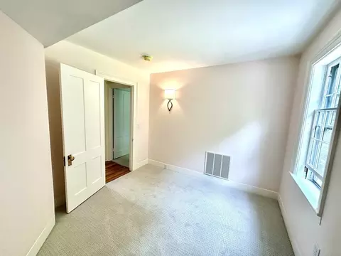 Bedroom - 103 High St, Northampton, MA 01062 photo 6 of 8
