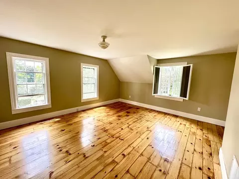 Bedroom - 103 High St, Northampton, MA 01062 photo 2 of 8
