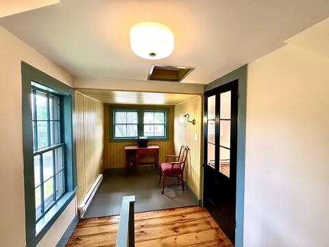 Entry Way - 103 High St, Northampton, MA 01062 photo 6 of 9