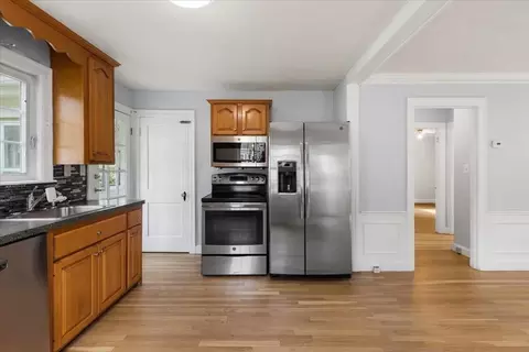 5 Marston Rd, Walpole, MA 02032 photo 8