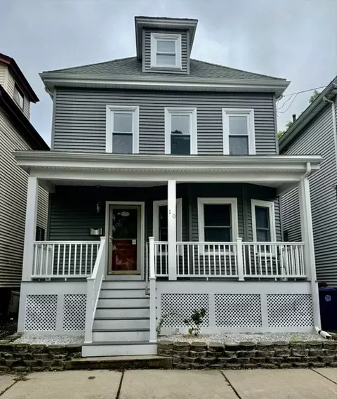 10 Clay Ave, Everett, MA 02149