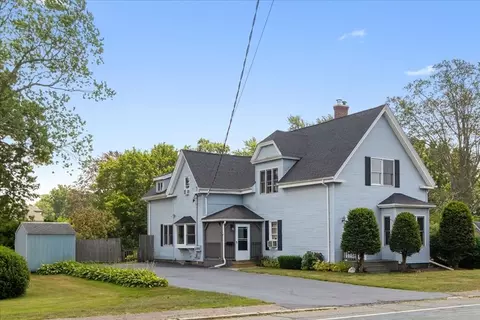 114 W Water St, Rockland, MA 02370