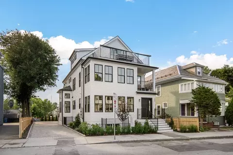 359 Walden St #359, Cambridge, MA 02138