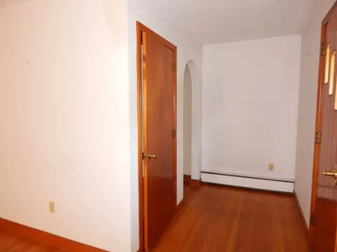 Entry Way - 96 High St, Montague, MA 01376 photo 2 of 5