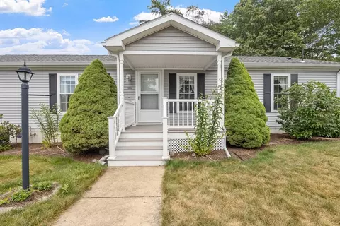 3008 Simmons Rd, Middleboro, MA 02346