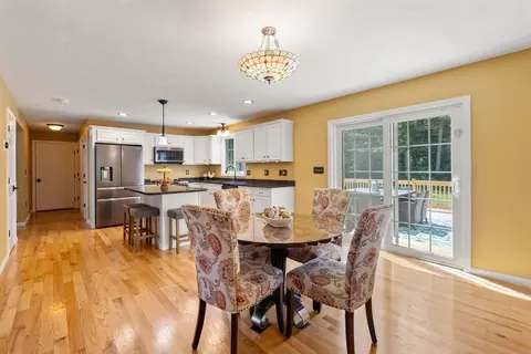 9 Devol Ave, Westport, MA 02790 photo 7