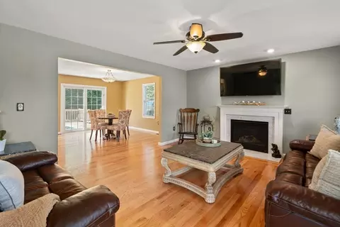 9 Devol Ave, Westport, MA 02790 photo 5