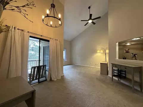 306 Trailside Way #306, Ashland, MA 01721