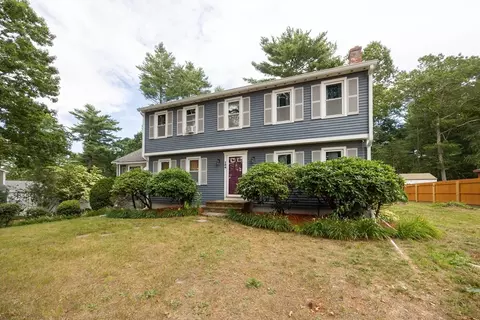 154 Erin Rd, Taunton, MA 02718