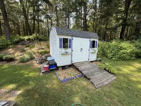 348 Nichols Rd, Barre, MA 01005 photo 4