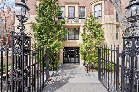 137 Marlborough #7, Boston, MA 02116