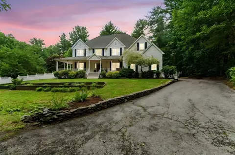 7 Morse Dr, Norton, MA 02766