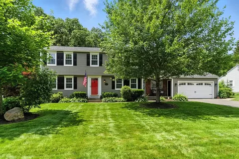 87 Havenhurst Rd, West Springfield, MA 01089