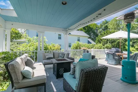 Exterior - 116 High St, Amherst, MA 01002 photo 6 of 12