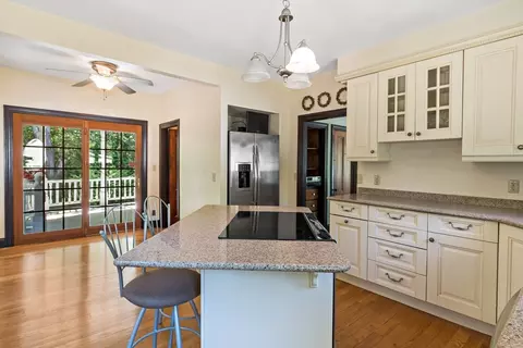 Kitchen - 68 Squaws Path, Wareham, MA 02538 photo 3 of 3