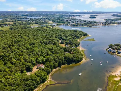 View/Area - 68 Squaws Path, Wareham, MA 02538 photo 5 of 7