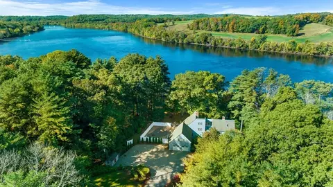 7 Old Wharf Rd, West Newbury, MA 01985