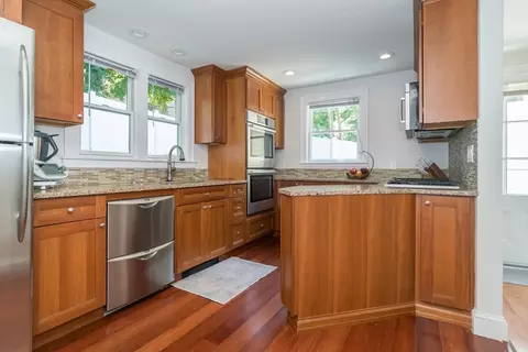 28 Cunningham Rd, Wellesley, MA 02481 photo 6