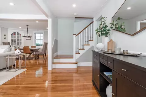 28 Cunningham Rd, Wellesley, MA 02481 photo 4